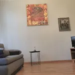 Winwinstay Riverside Old Town Apartment