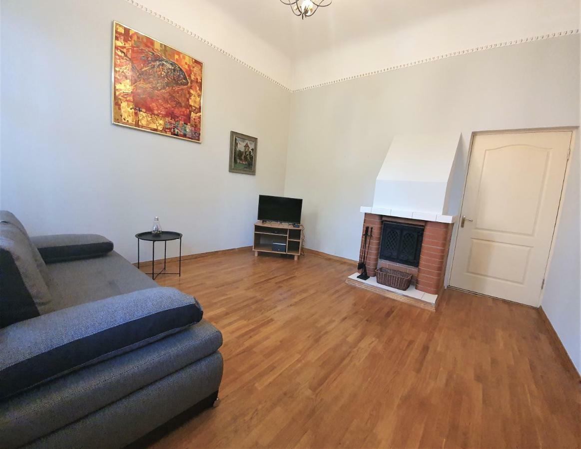 Apartment Winwinstay Riverside Old Town